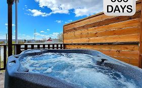 Lovely Calm Boho Spa & Sauna
